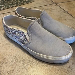 Slide on vans with cute floral side print